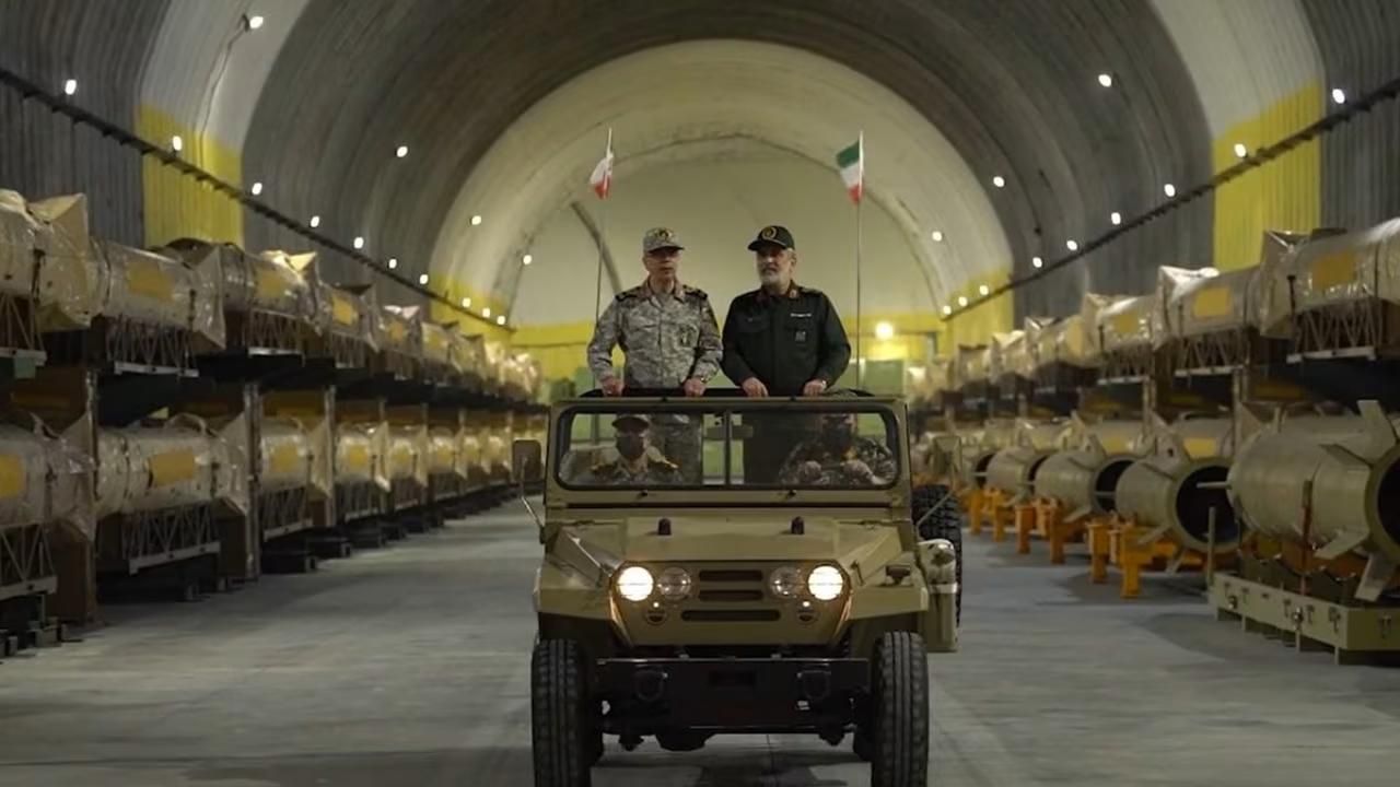 伊朗为重新开战做准备！
4月19日，据美国《纽约时报》消息称，伊朗正继续清理在美