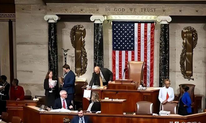 撕下伪装！美国借台挥金融大棒，精准打击只为遏制中国崛起

台海事务本来就是咱们的