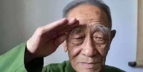 湖北江陵人，1928年就投身红军，长征路上的硬仗，他一场没落下，是实打实的铁血战