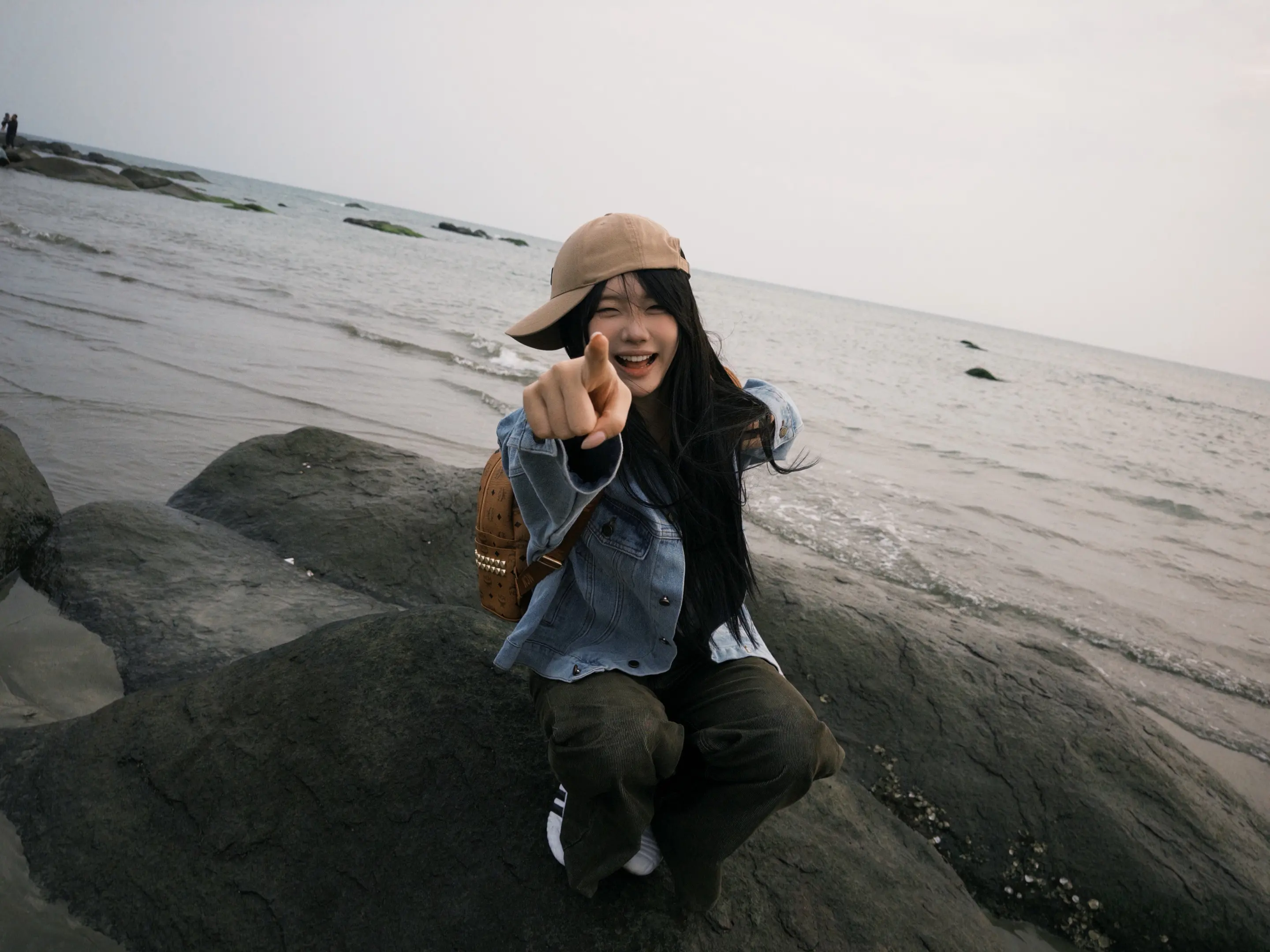 我用官方的回答了他的废话