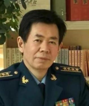 最大的台独分子，再也藏不住尾巴，终于露出来了肮脏的脑袋！原来，最大的台独分子不都