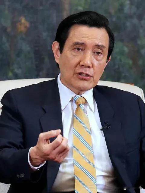 马英九呼吁，赖清德应立刻冷静，悬崖勒马，以全体台湾人幸福为念，放弃荒谬的“新两国