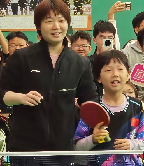 蒯曼蒯婕
肉眼可见的成长
除了赏心悦目
还有一份感动在：
普通人家的孩子
也能打