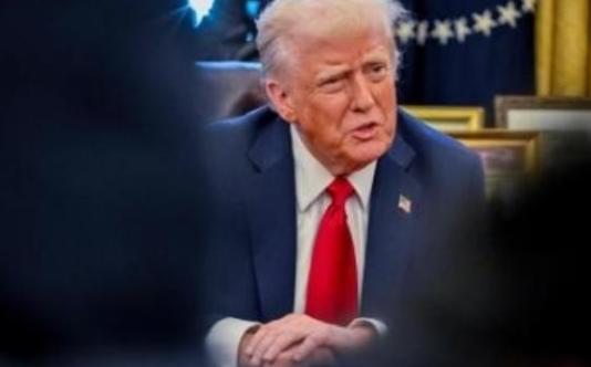 特朗普曾再次放话，中国怎么收回台湾是他们的自由，自己只有一个要求，就是别在我的眼