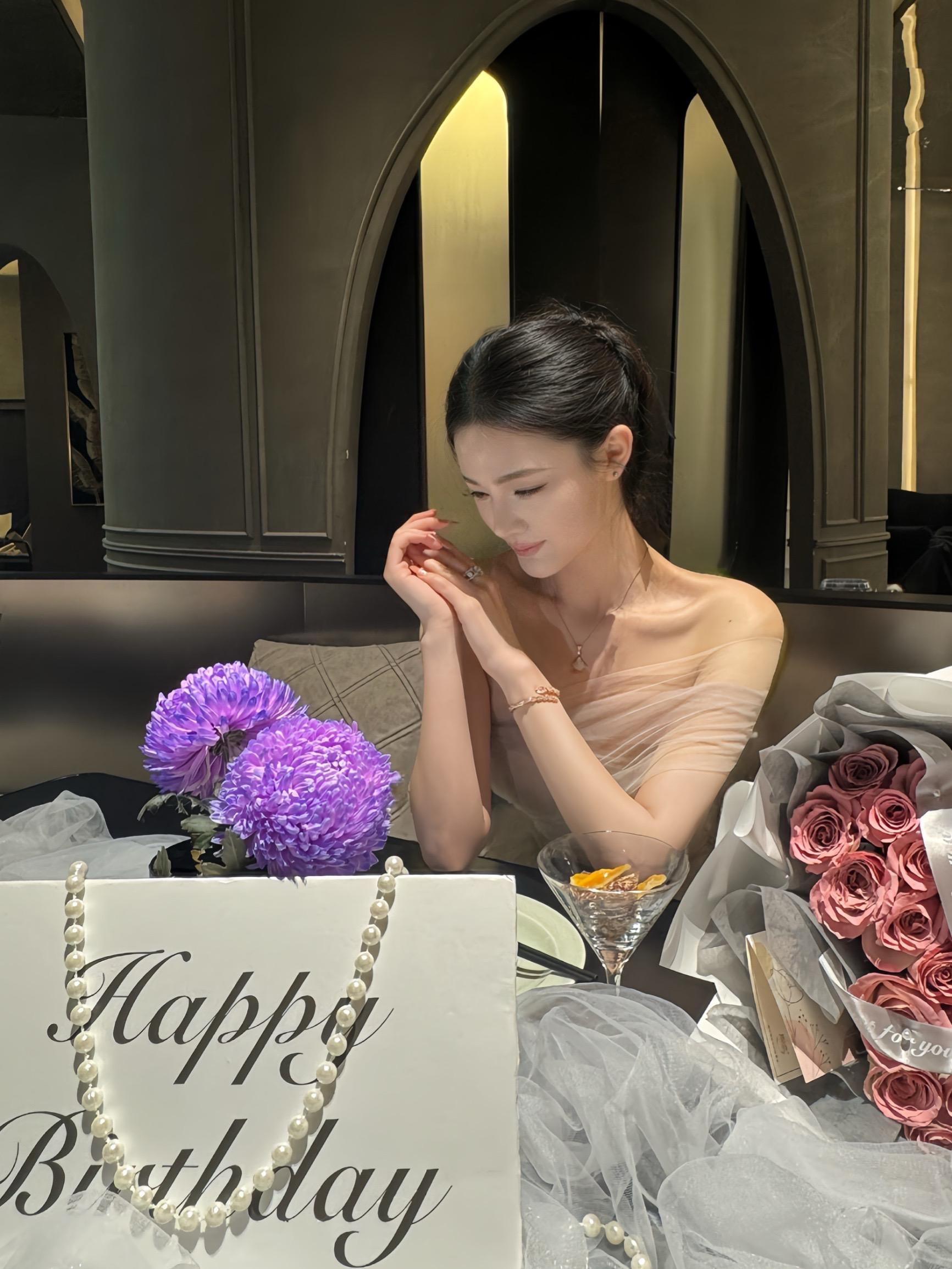 好久不见 我的生活正如潺潺流水般有力而平静