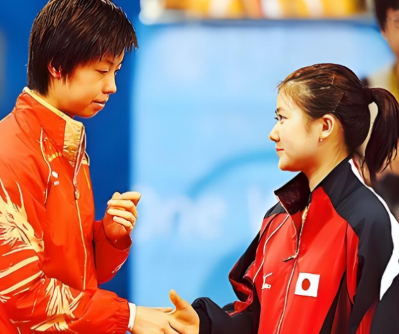 2011年，福原爱来中国想找个人陪练，刘国梁告诉她：“你去厨房挑吧。”福原爱委屈