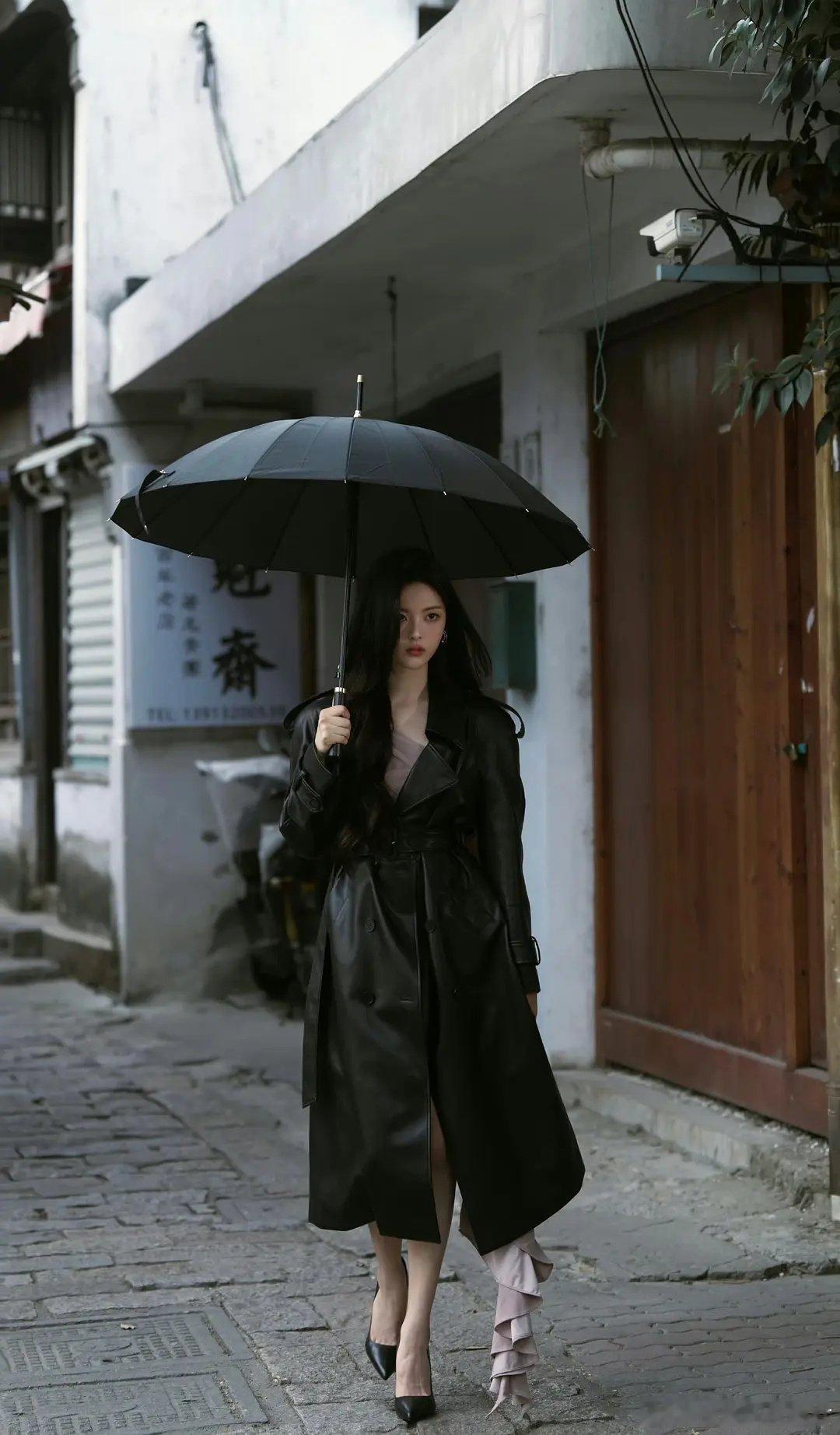 杨超越反差感拉满 ​​​