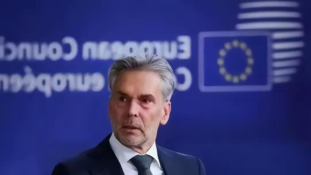 荷兰宣布了：如果中国断供稀土，我们将采取必要手段。
就在海牙上周的记者会上，一位