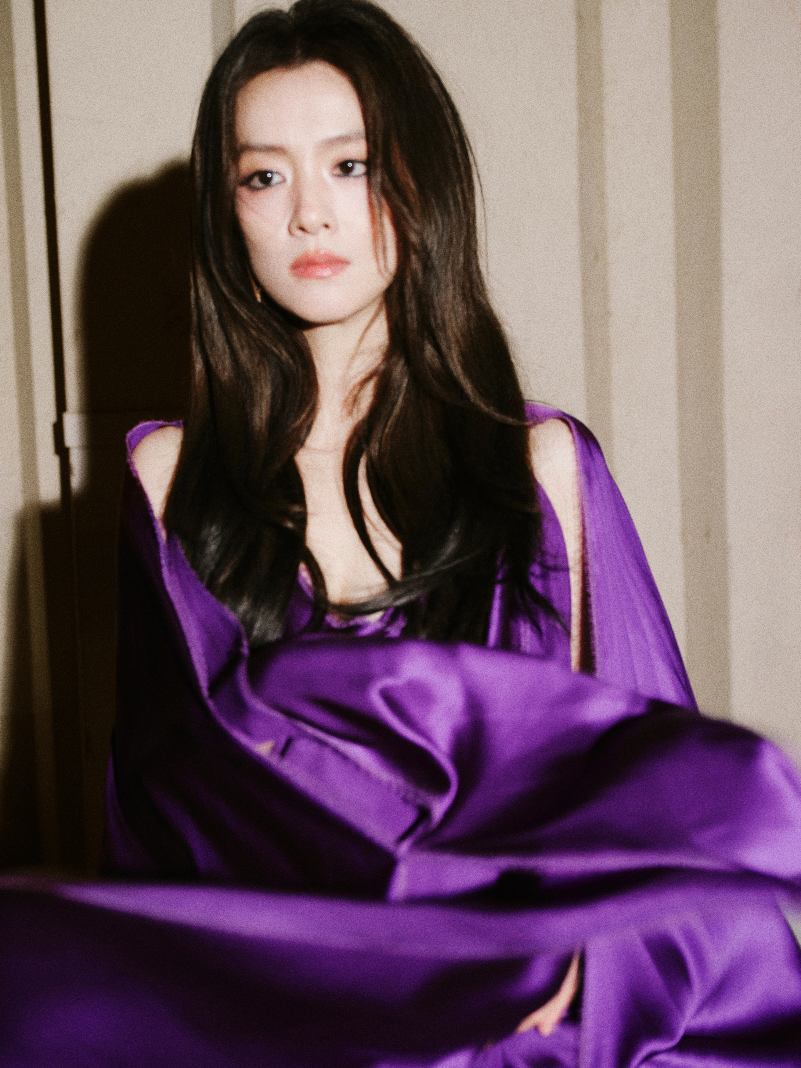 陈昊宇今日出席RED GALA活动造型图集，带来Alexis Mabille 2