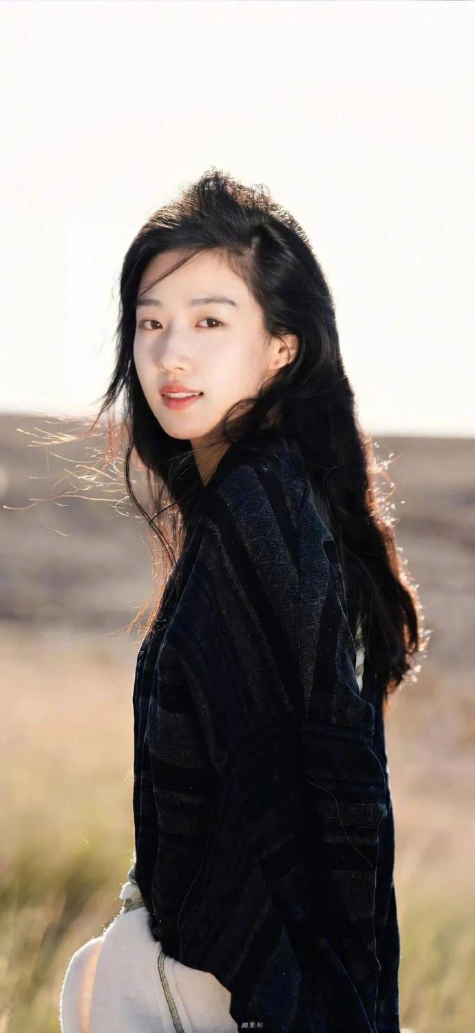 卢昱晓 