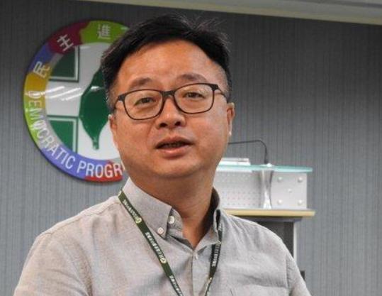 海基会秘书长罗文嘉6月26日抛出“三停止两恢复一保障”对大陆开条件，却绝口不提“