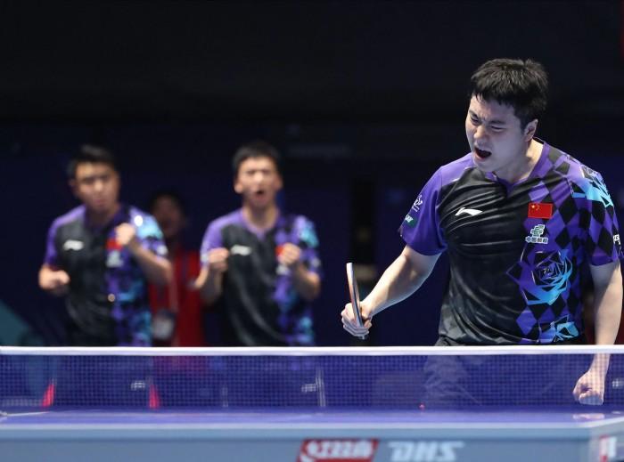 韩国队：原来我们这么强！我们小组赛3-1战胜了冠军——中国队。
瑞典队：我强得可