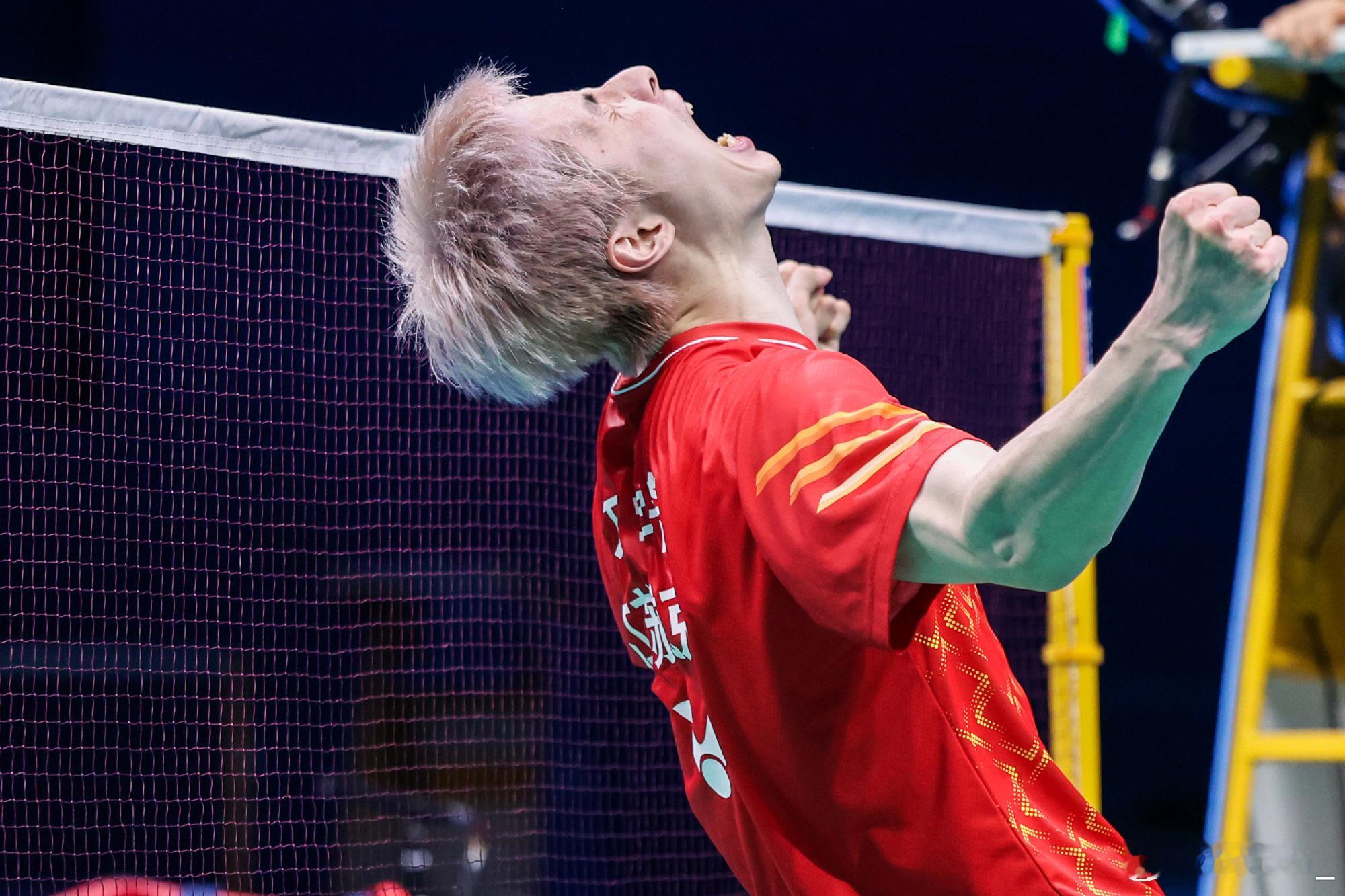 ：恭喜江苏队时隔 16 年再度取得男团冠军 太不容易 每一位并肩作战的兄弟都咬牙