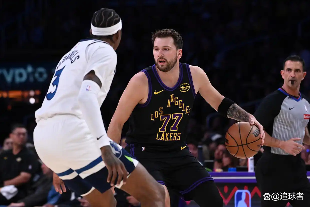 湖人120-106森林狼，升西部第四！东里狂轰62+18+19三杀森林狼 詹姆斯