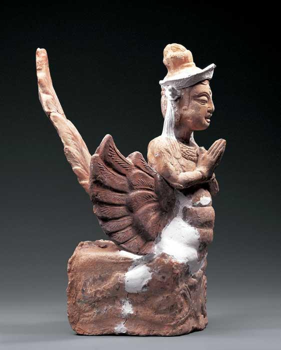 提供线索，中国古代佛教里有一个形象，妙音鸟，梵文称迦陵频迦，它可能是后来西方有翼
