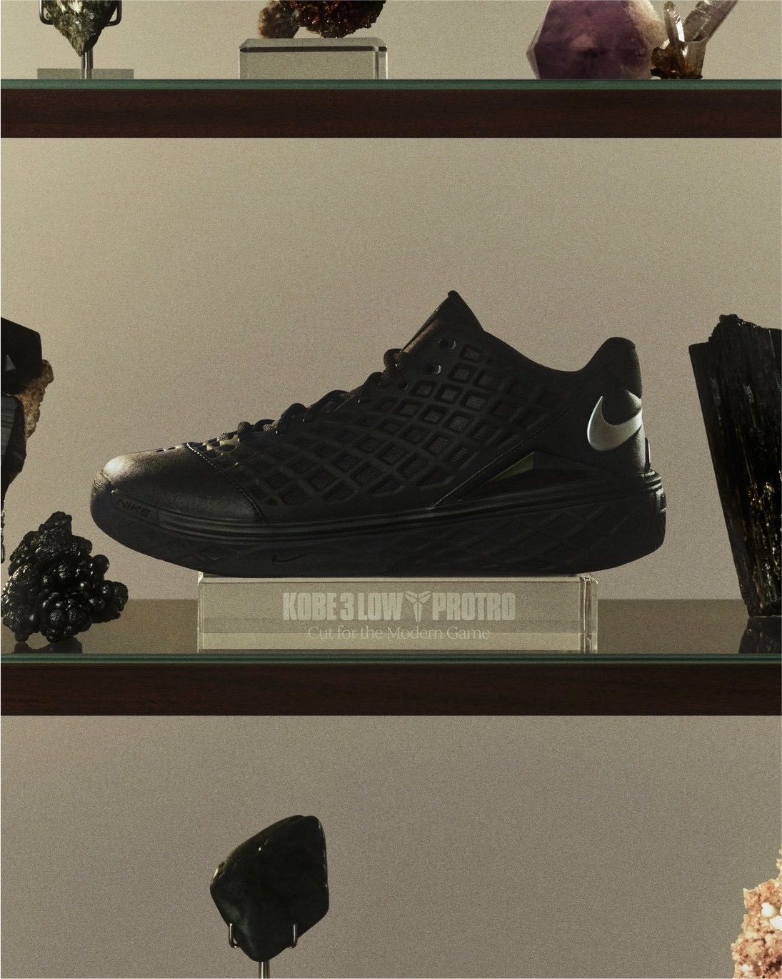 全黑Nike Kobe 3 Low Protro，这对味儿了~ 