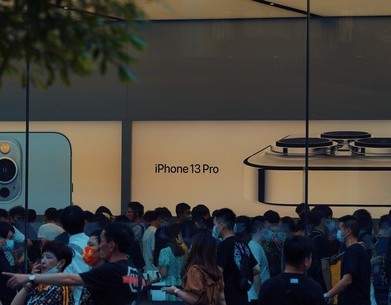 iPhone Duo出世、18 Pro炸场、新CEO首秀！苹果正式开启新篇章
