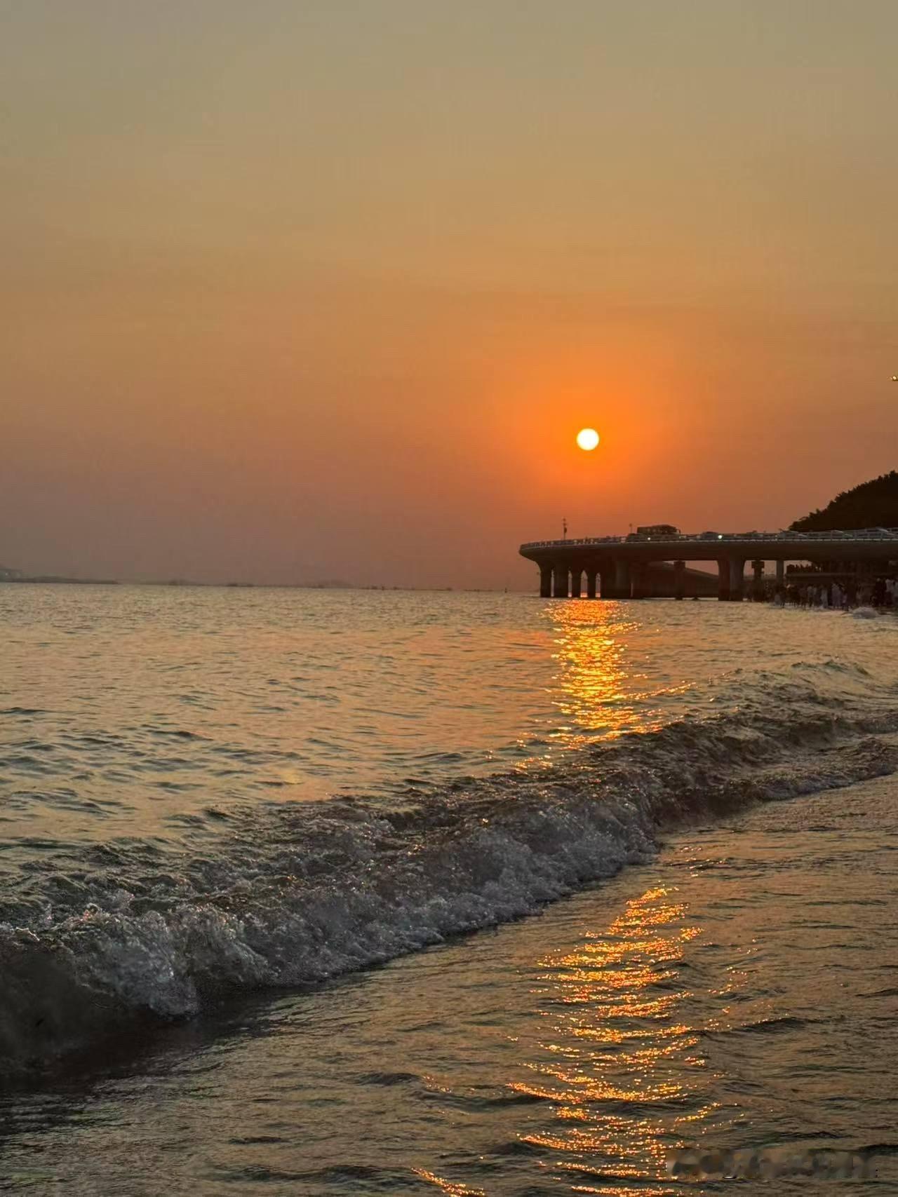 发张你手机里最美的夕阳照可以吗