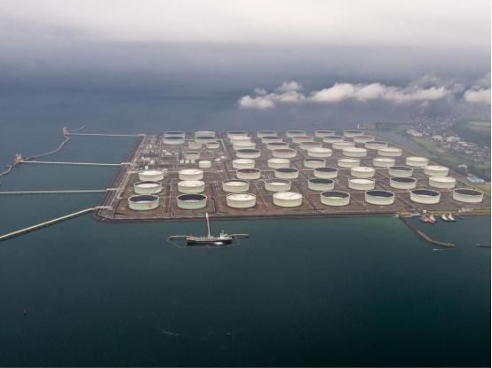 日本真急了，突然官宣要放石油储备，过两天就着急启动，连家底都掏出来了。
 
国家