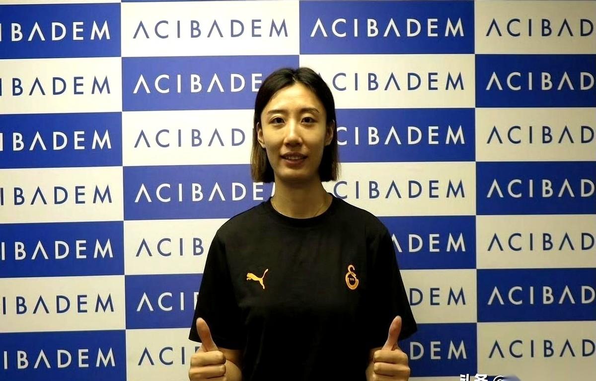 一边是体检顺利通过，就等合练，马上要上场了。
另一边呢？
传言满天飞，一会说体检