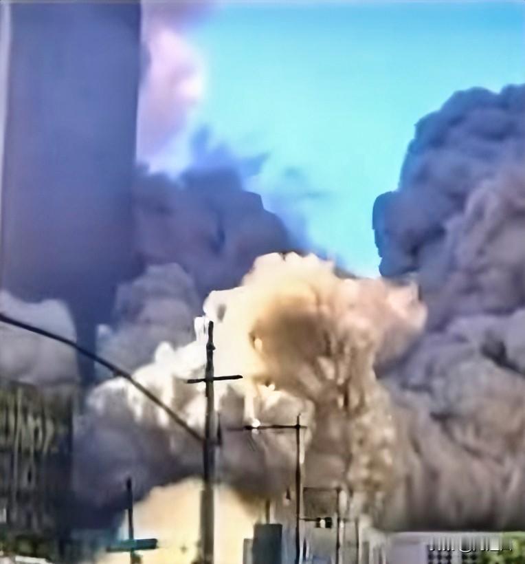 看了很多分析，老百姓终于懂了，美国为啥要打委内瑞拉？原来就是因为这些：

第一它