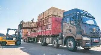 3年前，蒙古想跟美国做稀土生意，结果发现自家没港口，于是想低价租用中国天津港50