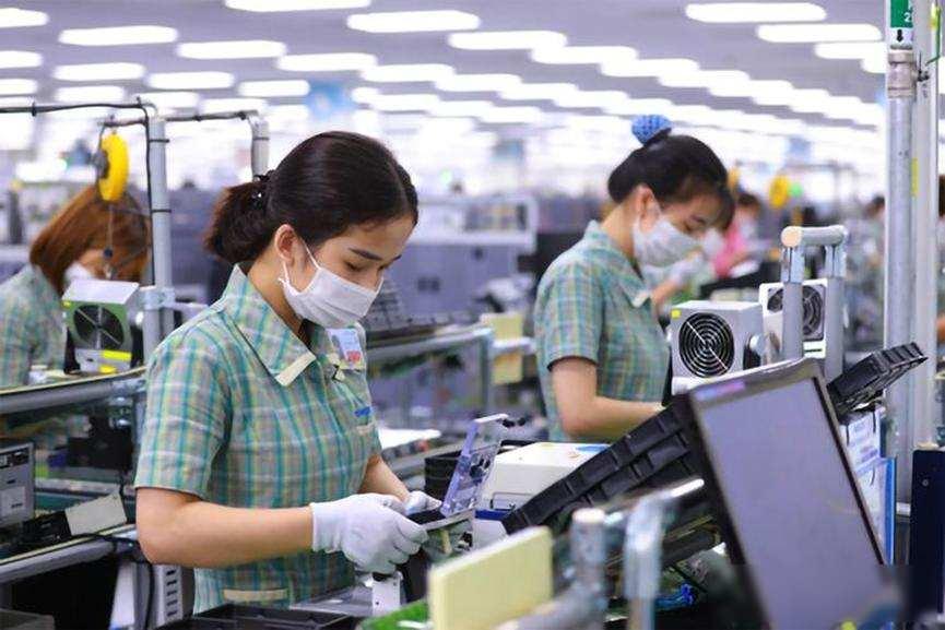越南贸易逆差破百亿，外资狂买设备却难留利润，本土企业还在代工泥潭里打转

202