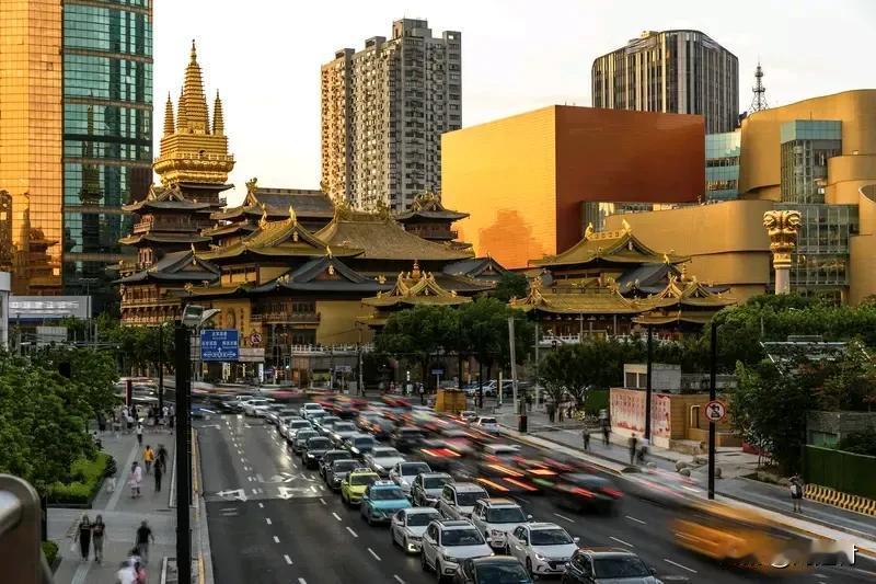 50多万名中国游客取消原定日本行程 50多万名中国游客取消原定日本行程，这绝非小