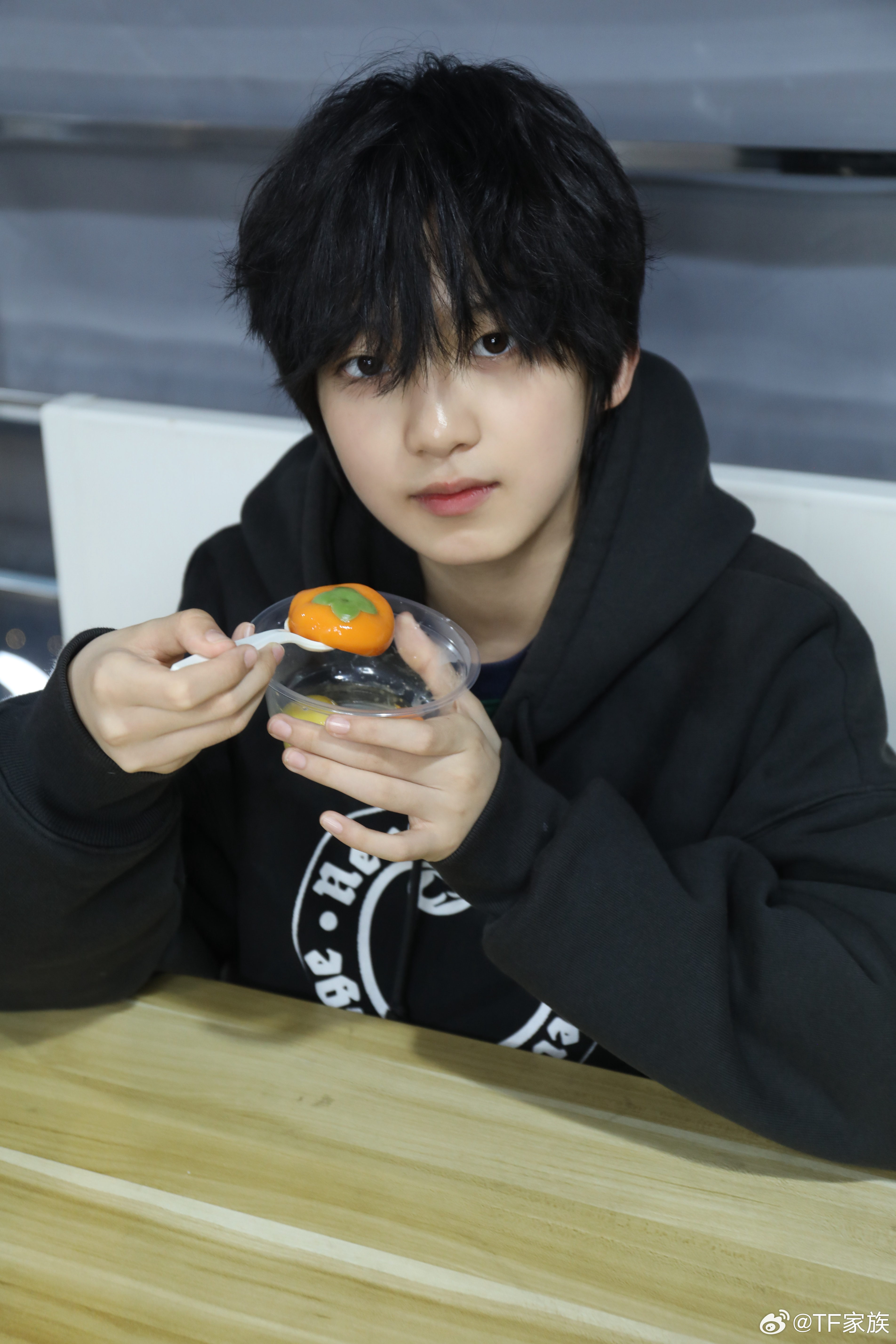 【TF五代】TF家族五代元宵节汤圆照，谁来帮我认个人