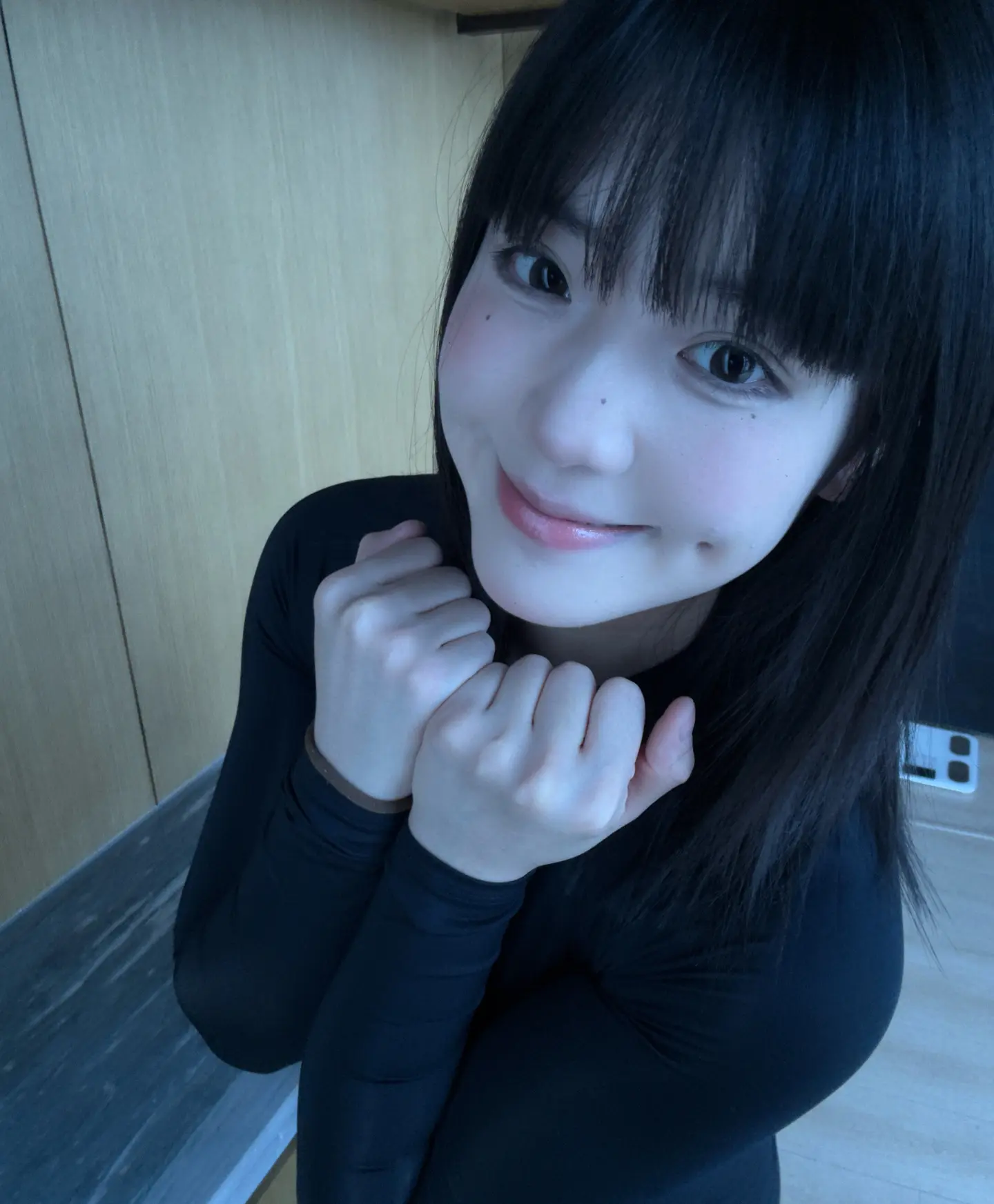 [📞・-・] 💬 莫西莫西?…
