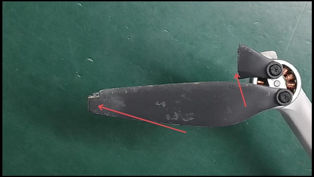 ro干电线杆上后果有点严重！老物件 进口收音机磁带录音机