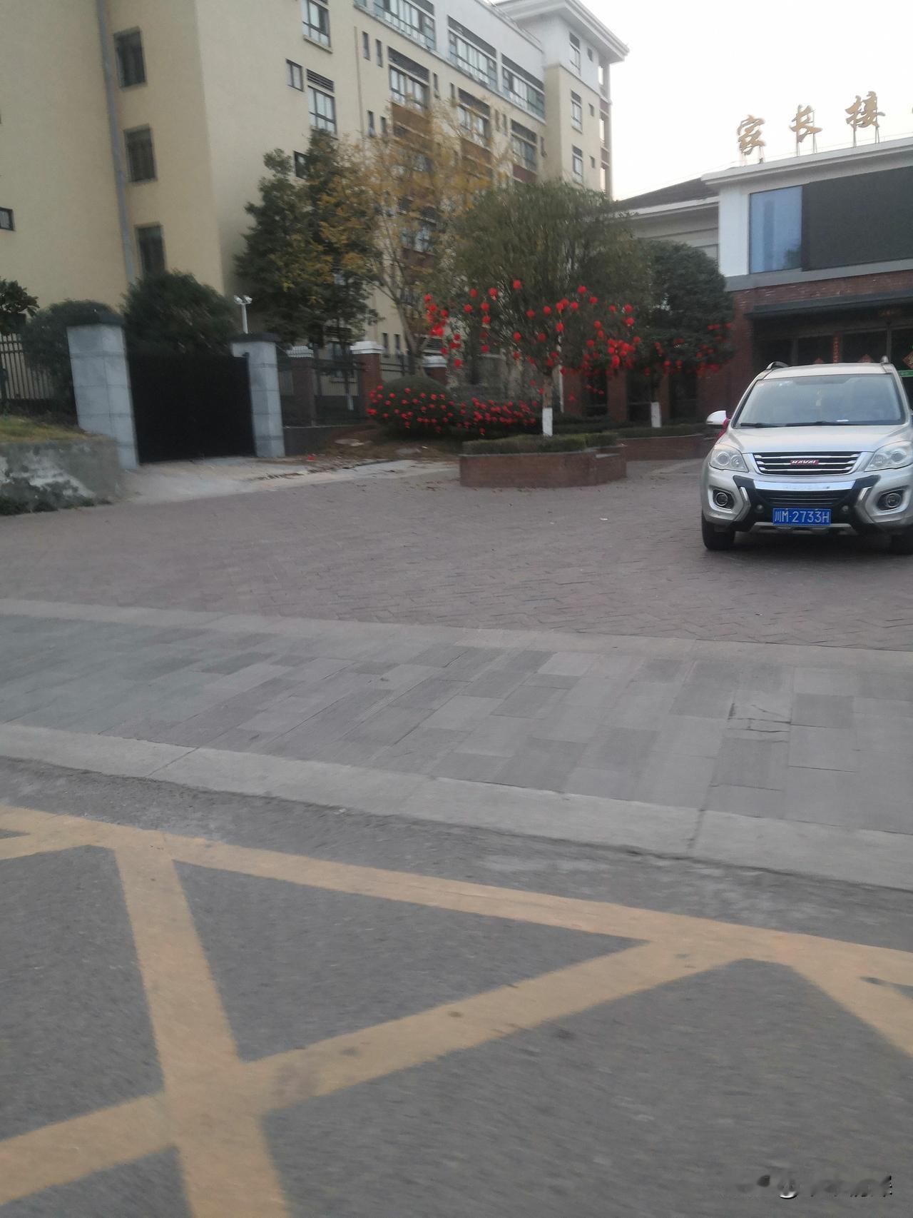 对于那些不讲道理的蠢人,怎么办? 其实那些不当讲理的蠢人，在现实生活中不讲诚信的