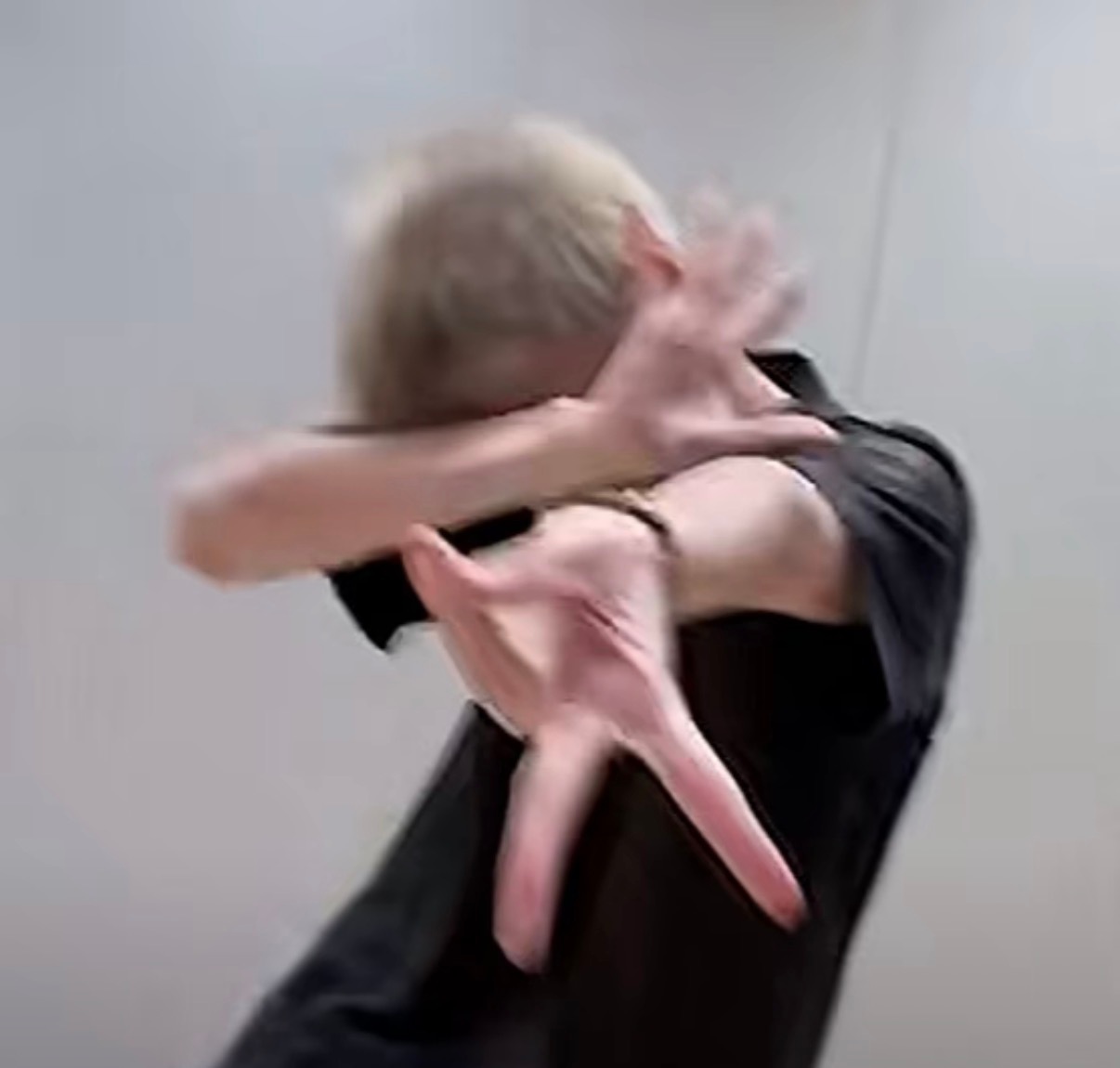 我血槽… 