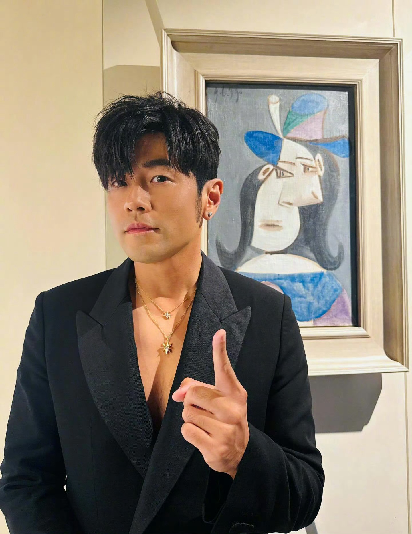 周杰伦的歌有写给老婆的，写给爱情的，写给孩子的，写给自己的，写给青春的，写给家乡