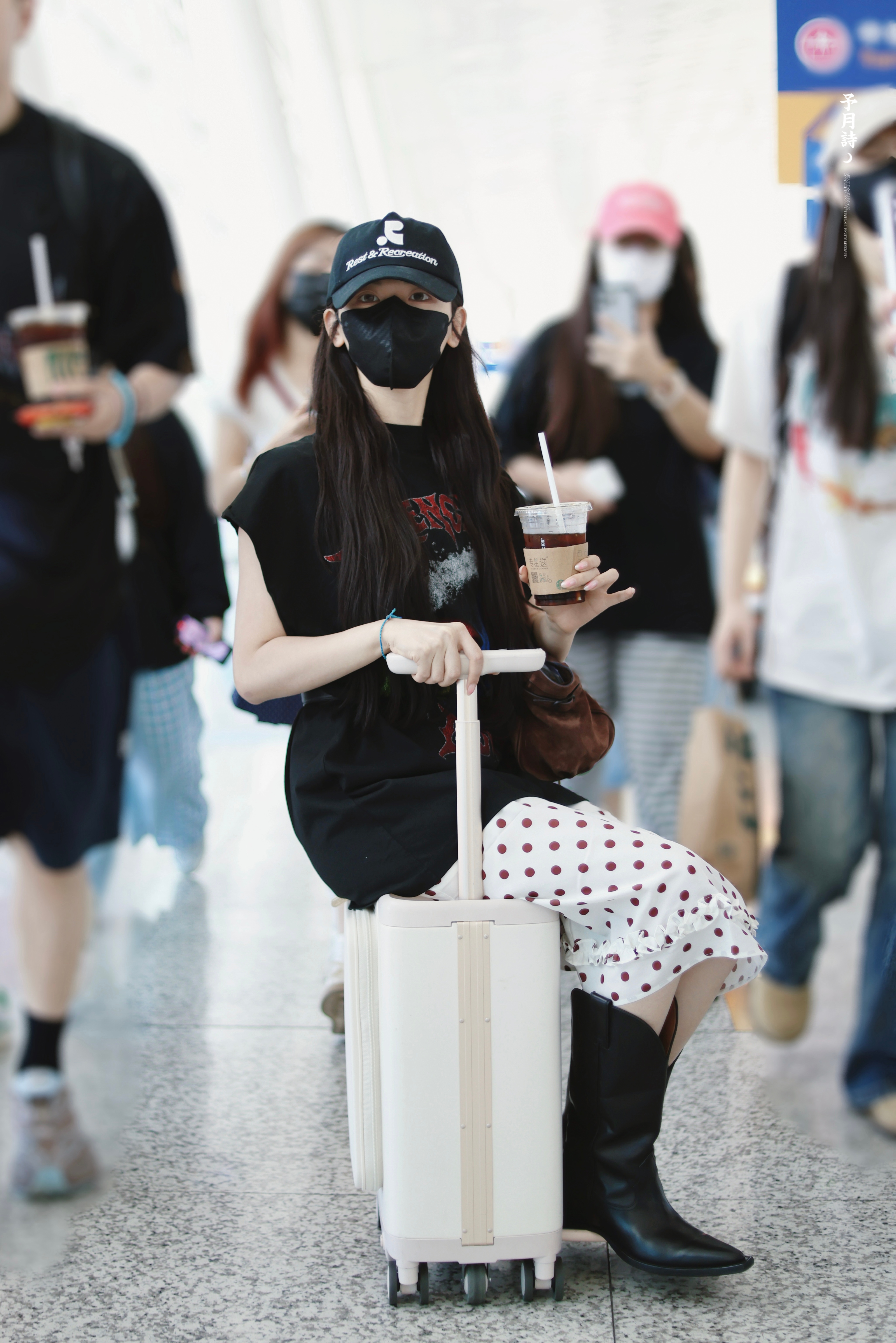 杨超越今天是太阳雨 🌙 杨超越郑雨 *𝗪𝗨𝗛𝗔𝗡🛫​​​
