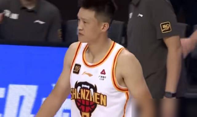 CBA杯，深圳92:76宁波，深圳赢了！

周鹏，首秀，上场19分钟15秒，6投