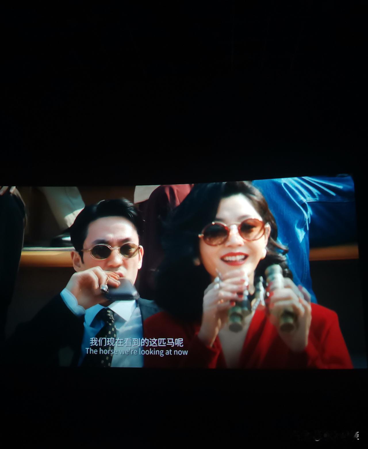 来来来，放下手里的事，中秋节去看一场大片。
全程两个多小时我都没睡觉，今天电影院