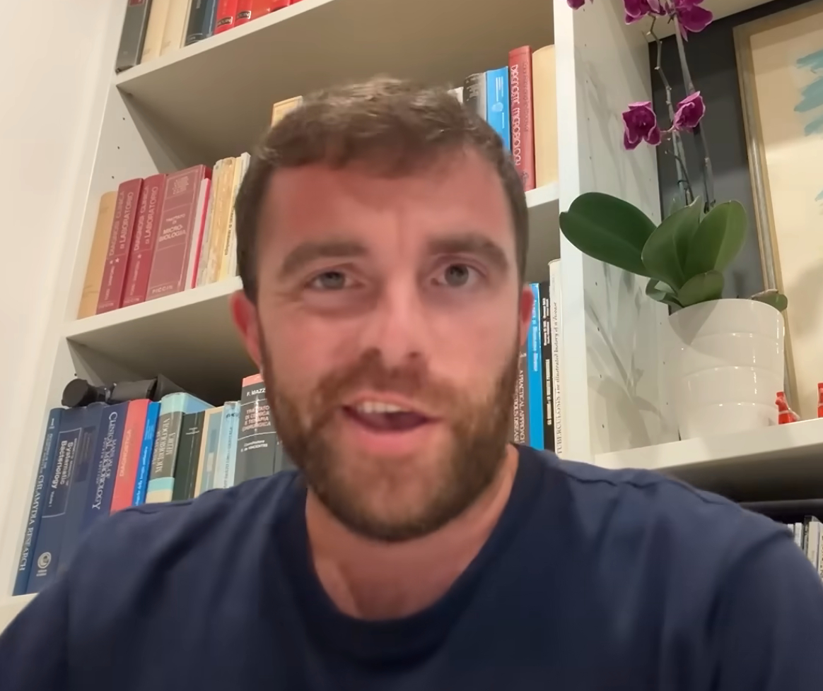 【罗马诺】皇马最新相关动态：· 扬迪奥曼德：一切需要等待莱比锡完成引援替代人选，