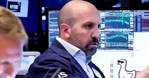 中美贸易基本归零了！特朗普回到白宫第一件事就是加关税，直接加到125%。这数字太