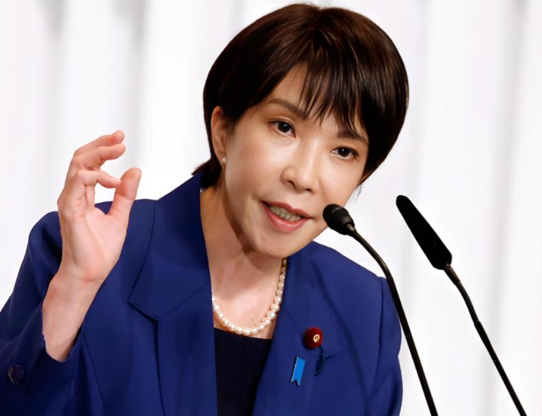 日本万万没想到，高市的“愚蠢”居然帮中国解决了两大问题！第一个，帮我们全中国人再