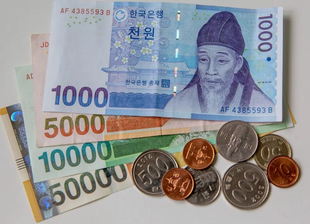 【韩国被美国疯狂收割，说好的韩美“铜墙铁壁”呢？首尔，醒醒吧】
去年4月24日，