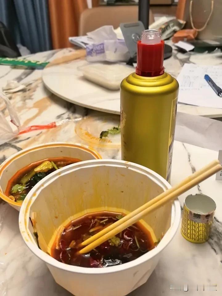 我老婆给我发了个tvb演员的颜值变化短视频，把我给看的想哭，为啥刘德华他们一眨眼