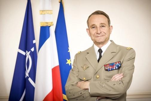 近日，法军前总参谋长表示：“乌克兰无法通过军事手段战胜俄罗斯。”
 
法国武装力