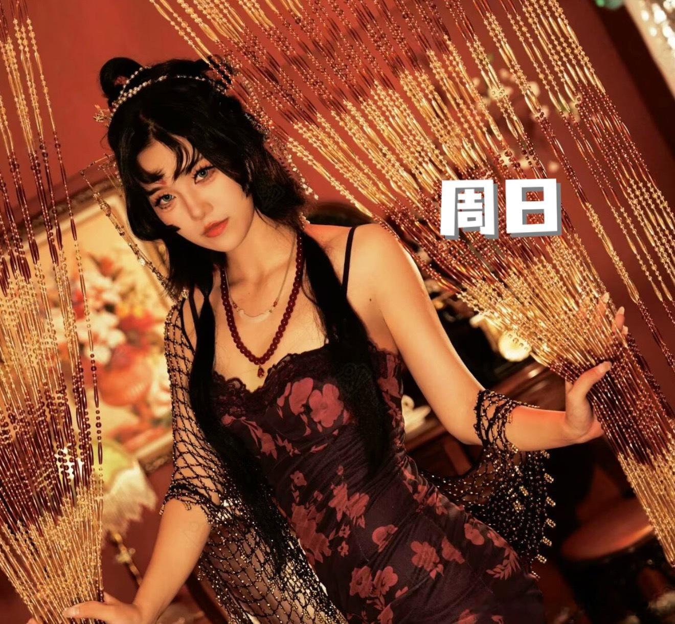 本周特典换这两套私服