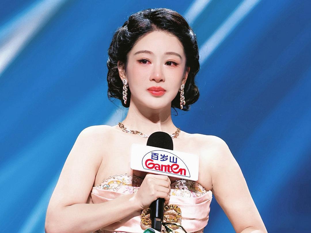 杨紫  yz杨紫董竹君 yz杨紫玉兰花开君再来 亲爱的 你走的每一步都算数 我比