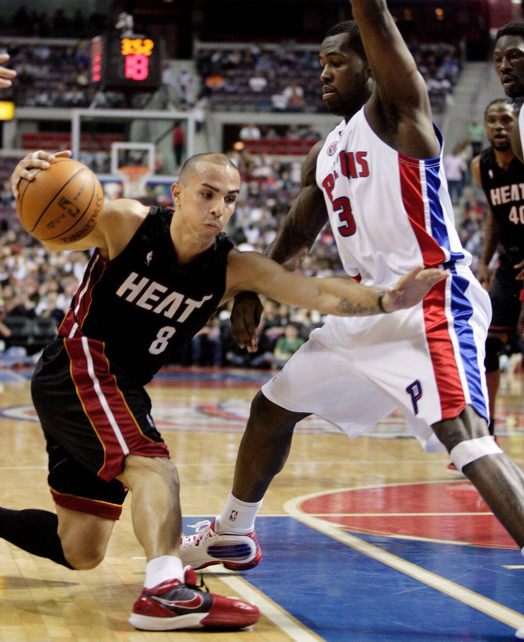 Carlos Arroyo 把KOBE鞋穿出奇异的波浪状 CDTH 鞋控的日常