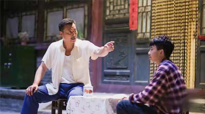 “爹味”话语背后，往往是一种经验主义的体现。说这些话的人，凭借着自己过往的经历，