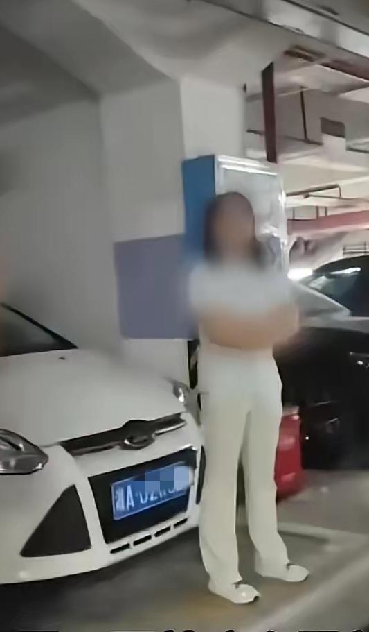 一点小事闹成全国人民都知道的丑事，也不知道她怎么想的[捂脸]湖南长沙通报“体育局
