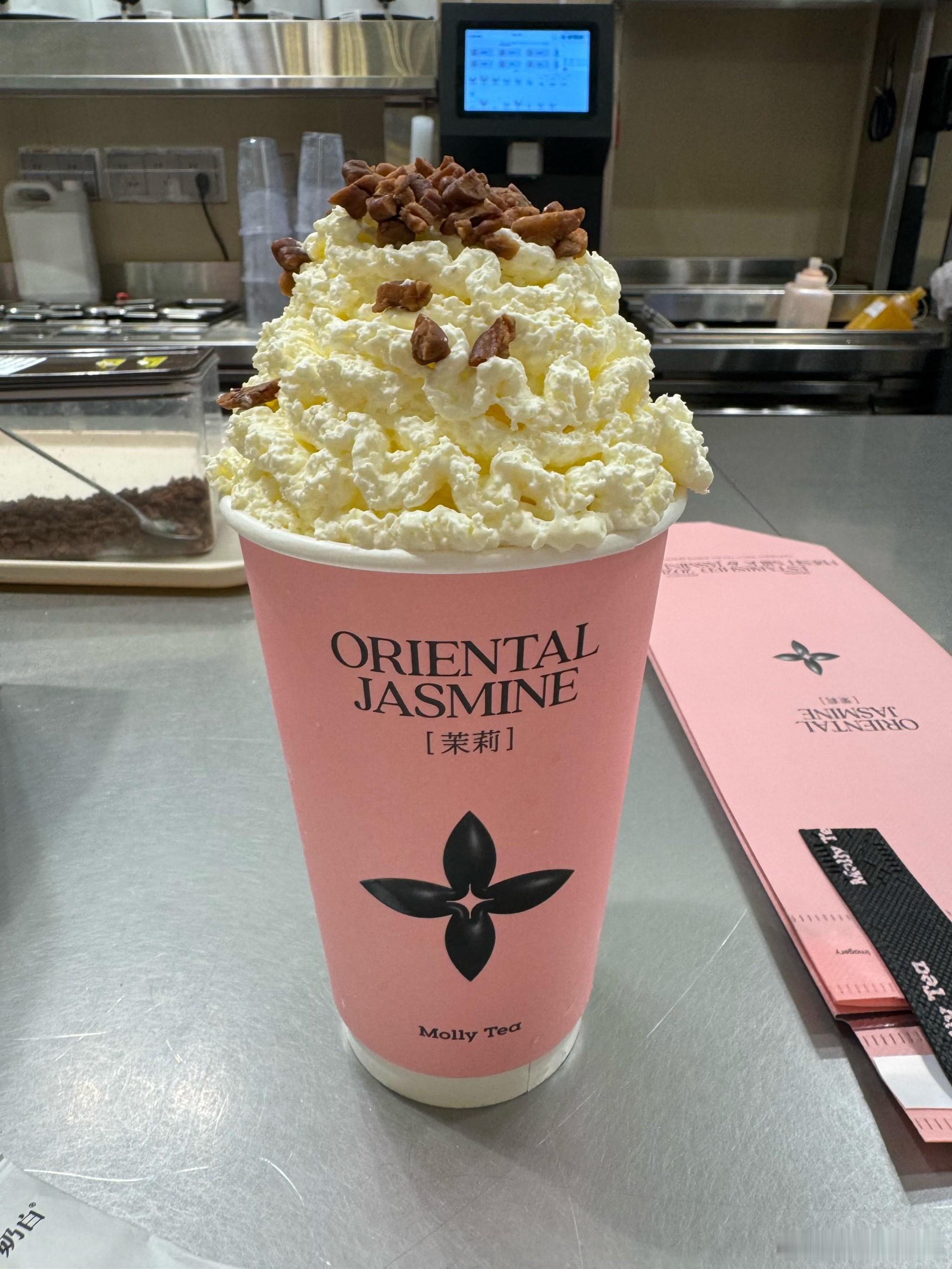 茉莉奶白捐款100万  不管任何动机，这是我看到第一个茶饮品牌捐款支援灾区的。我