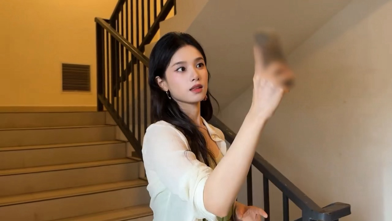 张婧仪再见藤城再见苗靖张婧仪苗靖的番外vlog一场温柔的告别，和苗靖、藤城挥手道